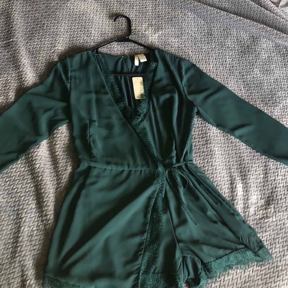 Green long sleeve romper